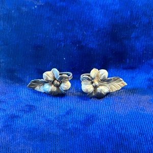 Vintage floral screwback earrings